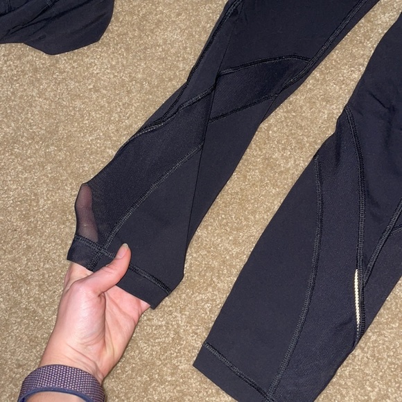 classic 2015 lululemon run tights - Picture 5 of 6